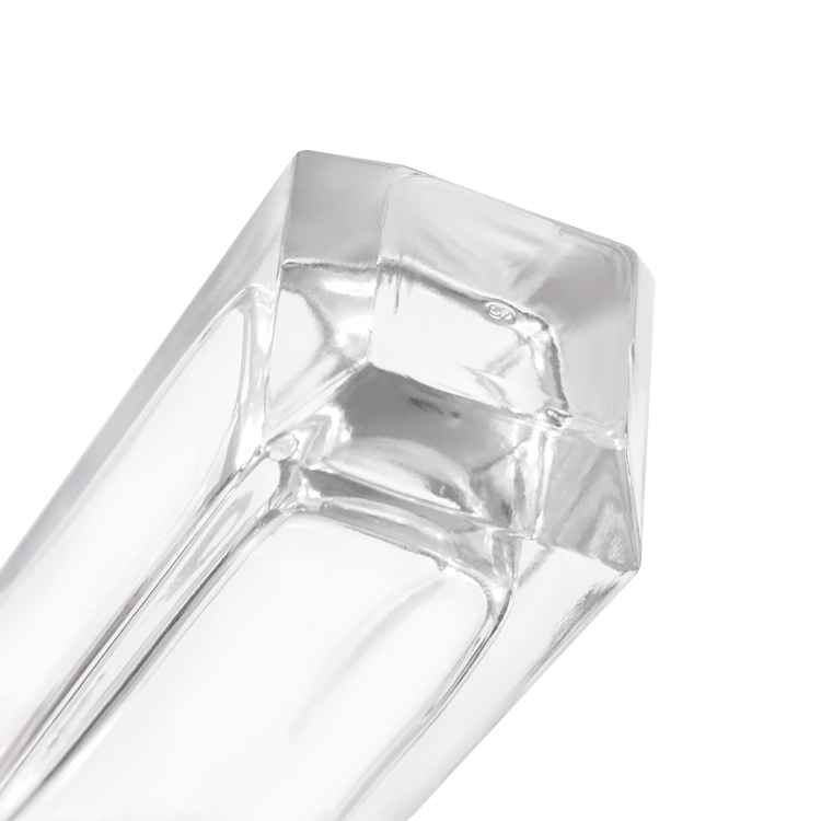 Frasco de perfume de vidro facetado luxuoso com tampa de metal embalagem de fragrância premium de base grossa