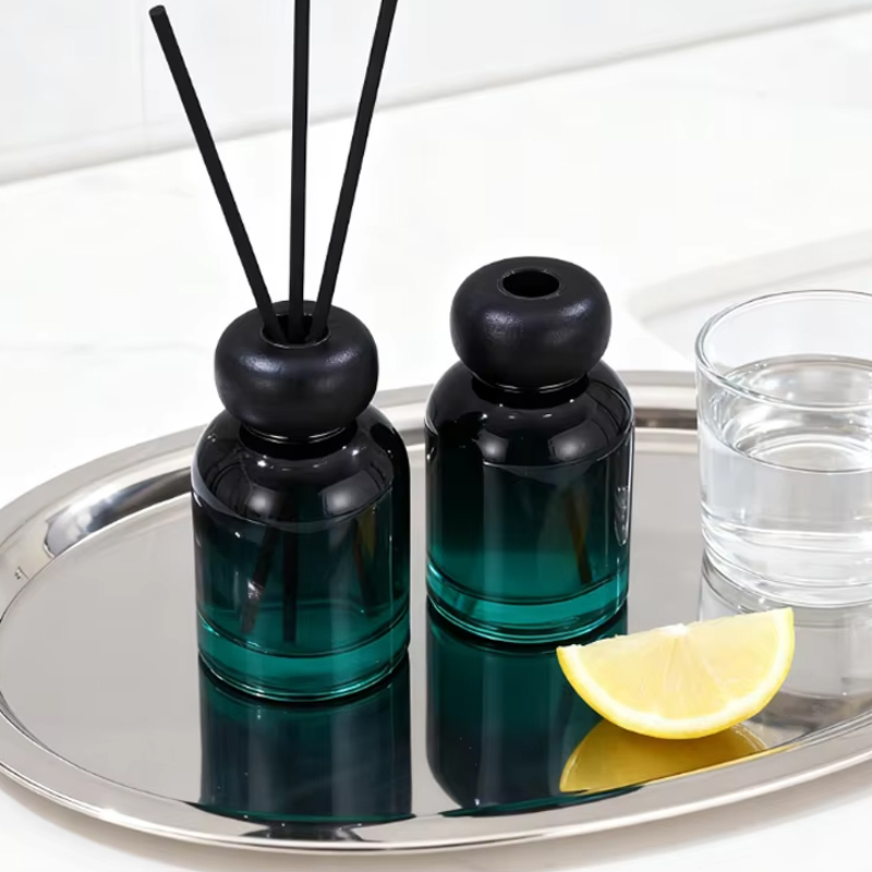 Novo design de recipiente de odor de ar 100ml 150ml Frasco de óleo difusor de palheta de vidro com tampa de madeira 