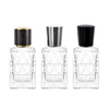 Frasco de perfume de vidro luxuoso em relevo de 30ml com tampa preta - embalagem de frasco de fragrância transparente personalizada